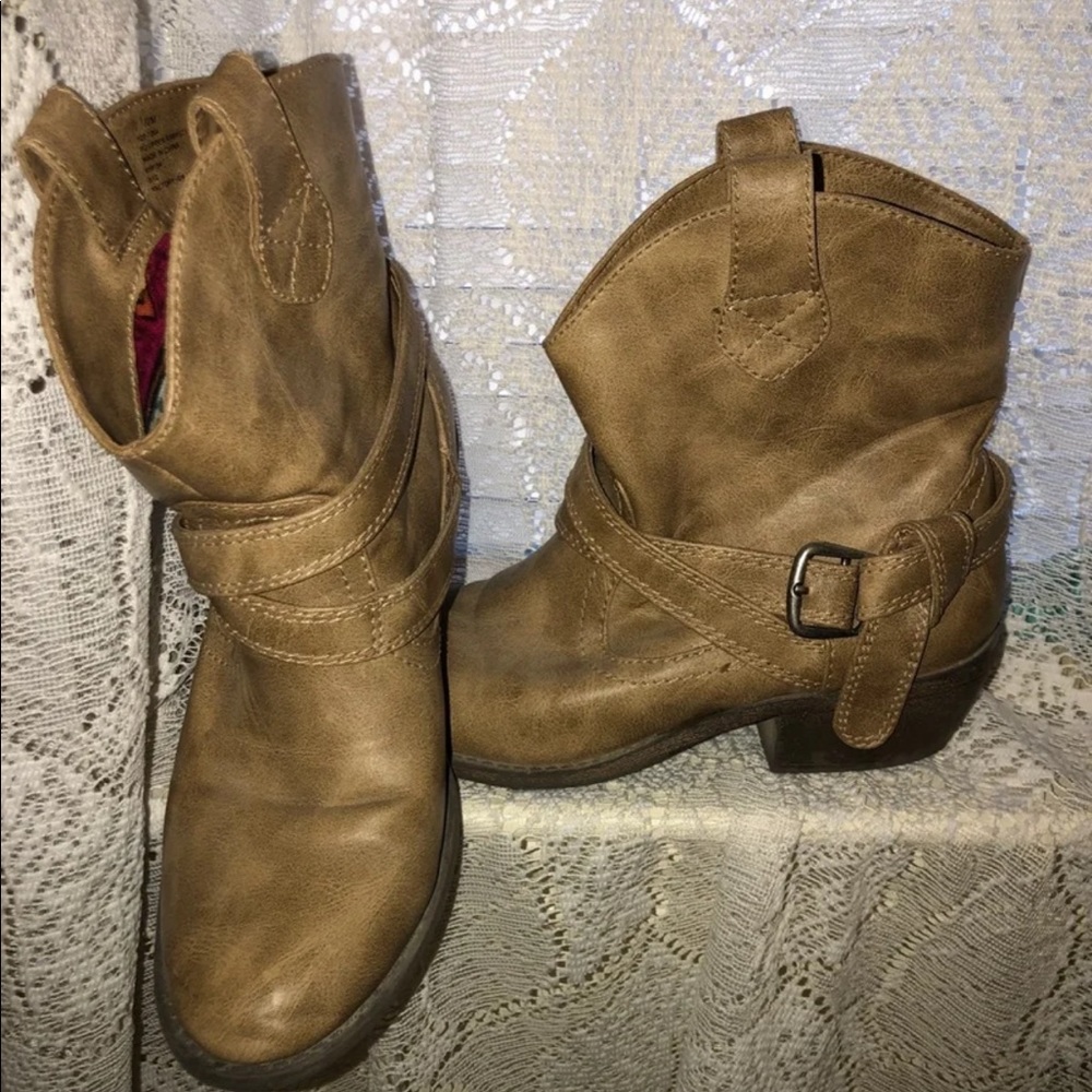 Short Boots 7.5